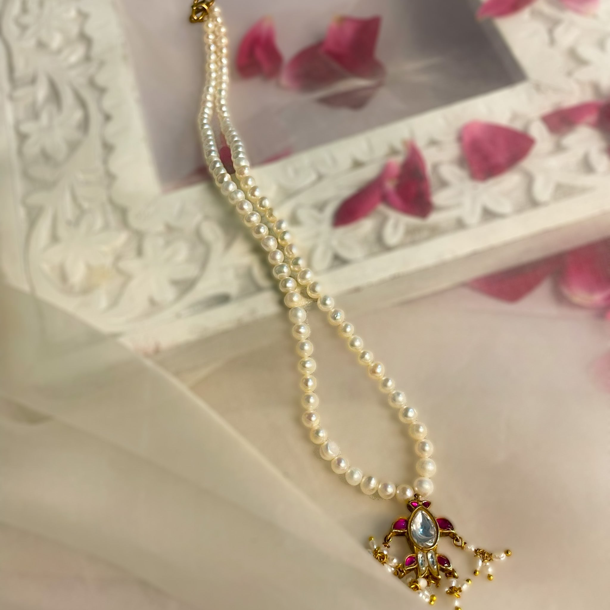 Harini Antique Gold Necklace Set